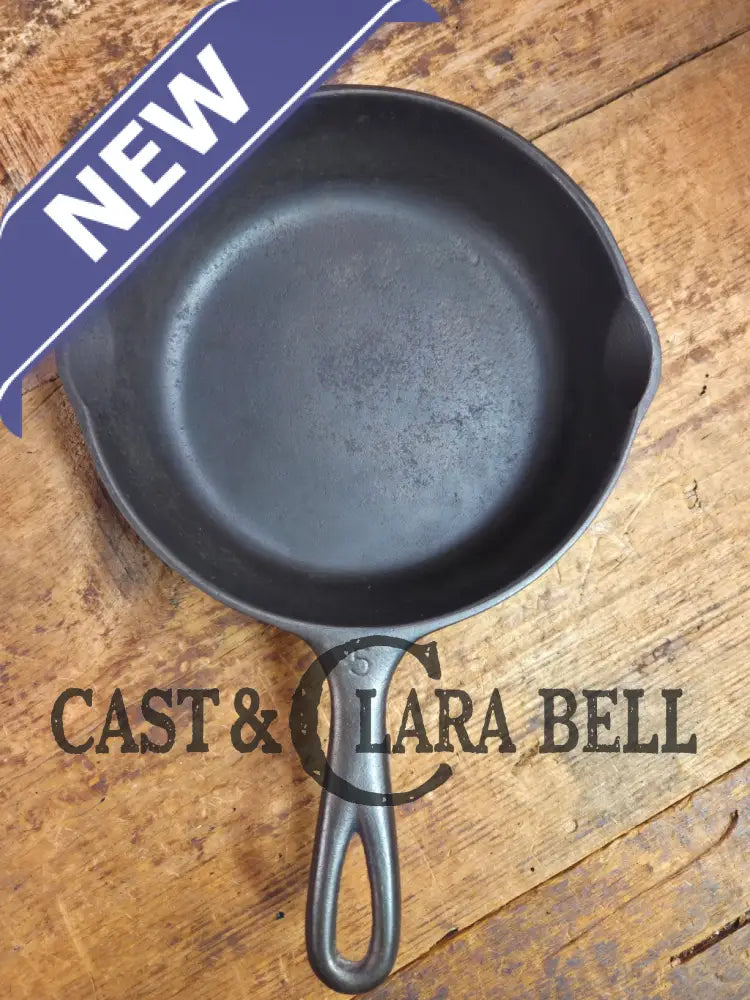 Great first pan! 1930’s Wagner #5 Skillet with Stylized Logo 1055 H Skillet