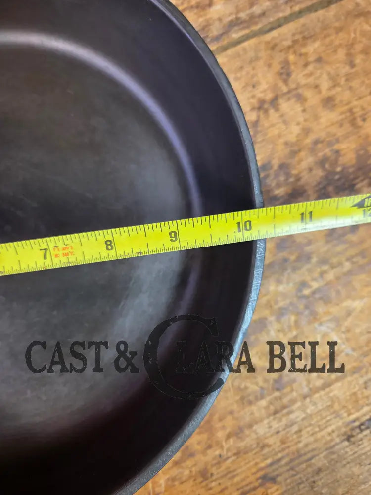 Great first pan! 1940’s Wagner #8 Cast Iron Skillet 10 1/2 inch Skillet - Skillet