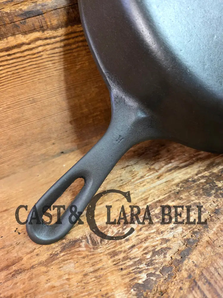 Great first pan! 1940’s Wagner #8 Cast Iron Skillet 10 1/2 inch Skillet - Skillet