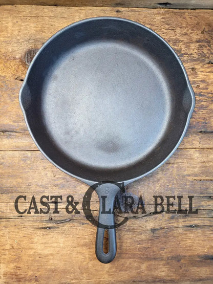 Great First Pan! 1940’S Wagner #8 Cast Iron Skillet 10 1/2 Inch