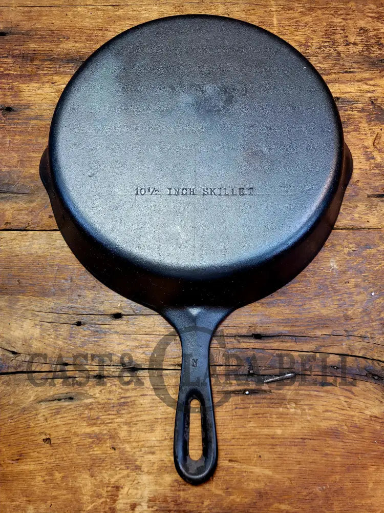 Great First Pan! 1940’S Wagner #8 Cast Iron Skillet 10 1/2 Inch Skillet. Restored And Ready To Use