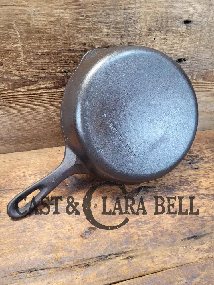 Great First Skillet! 1930’S Wagner Unmarked #6 Cast Iron Sautee Skillet. Skillet