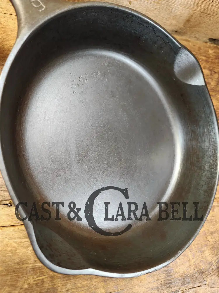 Great Gift! 1930’S Wagner Unmarked #6 Cast Iron Sautee Skillet. Skillet