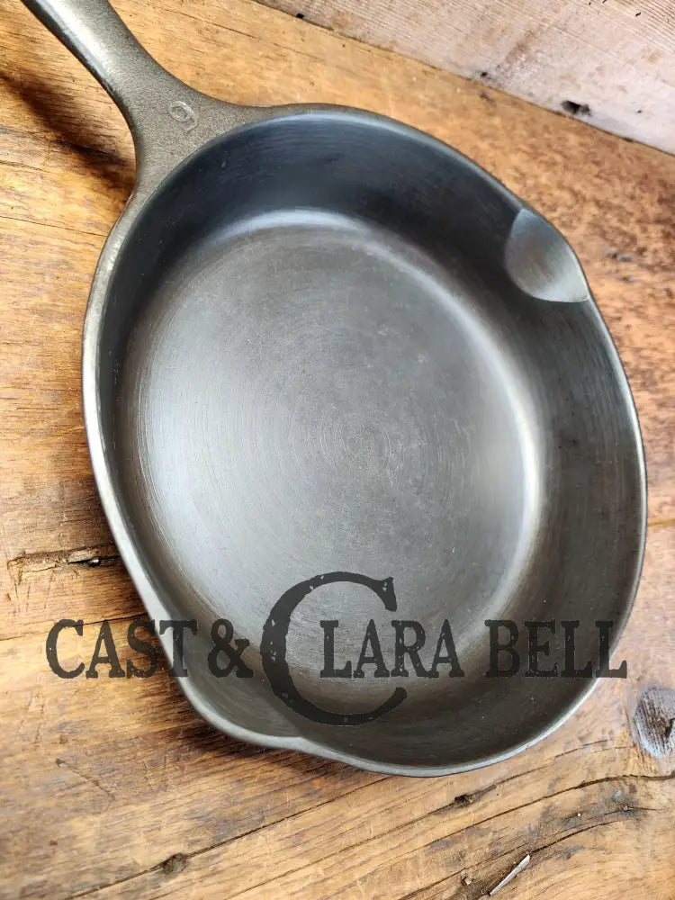 Great Gift! 1930’S Wagner Unmarked #6 Cast Iron Sautee Skillet.