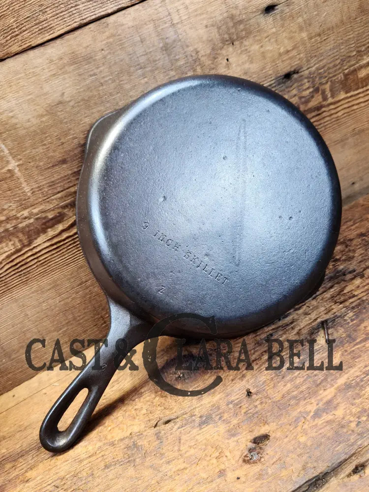 Great Gift! 1930’S Wagner Unmarked #6 Cast Iron Sautee Skillet. Skillet