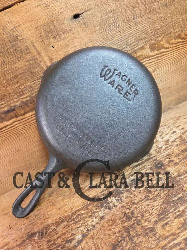 Great gift! 1950’s Era Stylized Wagner #5 Cast Iron Skillet 8 Inches Great Saute pan! - Skillet