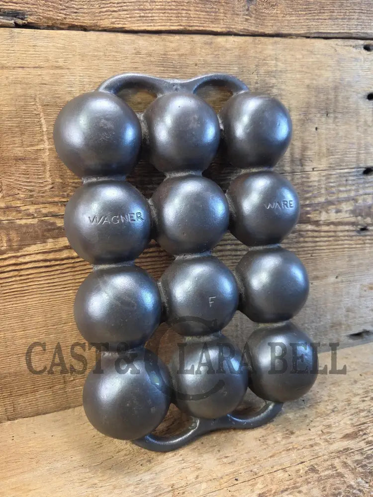 Great gift! 1930’s #9 Wagner ’golf ball’ brownie pan. Open air design gorgeous!