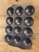 Great gift and tough to find! 1930’s Fully Marked Wagner ’golf ball’ brownie pan. Closed frame ’F’ style gem pan