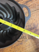 Great gift for the baker! Swirl style 7 Cup Bundt pan made by Buzuluk Foundry - Bakeware