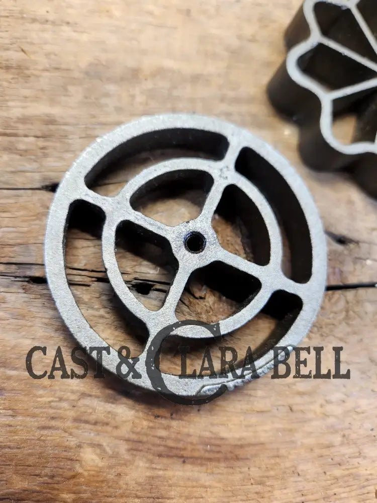 Great Gift Idea!! 1920’S Griswold Patty Molds In Original Box! Bakeware