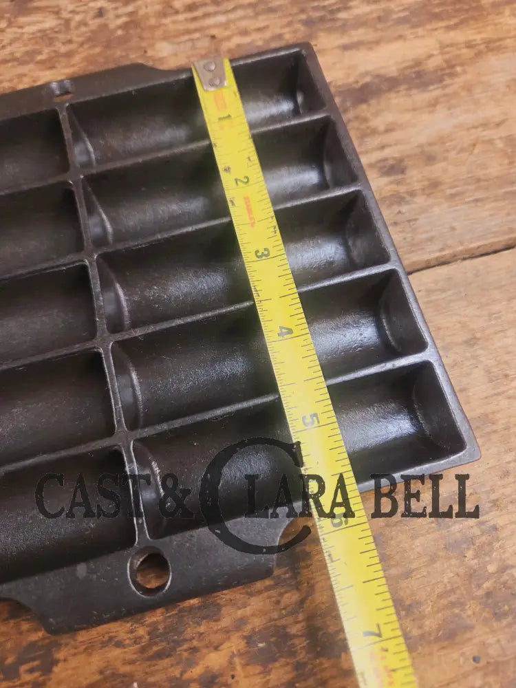 Great gift idea! 1930’s unknown No. 23 ’Tiny Corn Stick’ pan Bakeware