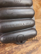GREAT gift idea! 1930’s Wagner Krusty Korn Kob Junior Stick Pan. Makes wonderful bread sticks & cornbread - Bakeware