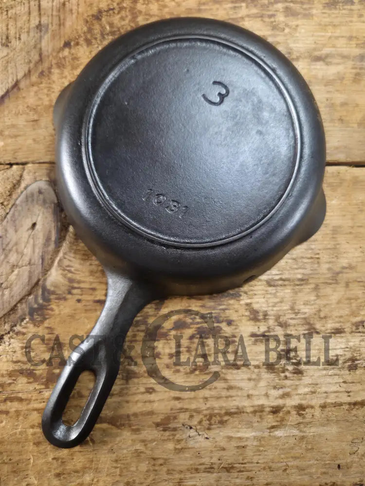 Great gift idea! 1940’s Griswold Iron Mountain #3 Cast Iron Egg Skillet with Heat Ring 1031 Skillet