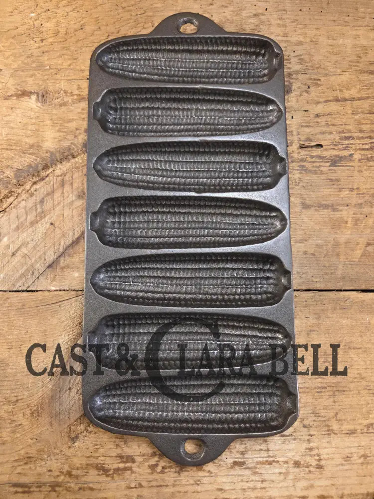 GREAT gift idea! 1950’s Wagner Ware Corn Pone gem pan. Makes wonderful bread sticks & cornbread! SC24 Bakeware