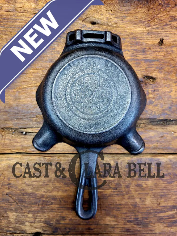 Great Gift Idea! Griswold ’00’’ Matchbook And Ashtray. Unique For Any Cast Iron Enthusiast!