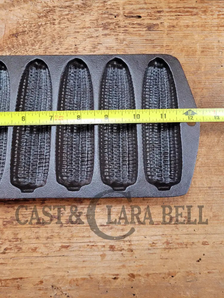Great Gift Idea! Mid 1900’S Lodge Cornstick ’Corn Pone’ Gem Pan. Makes Wonderful Bread Sticks