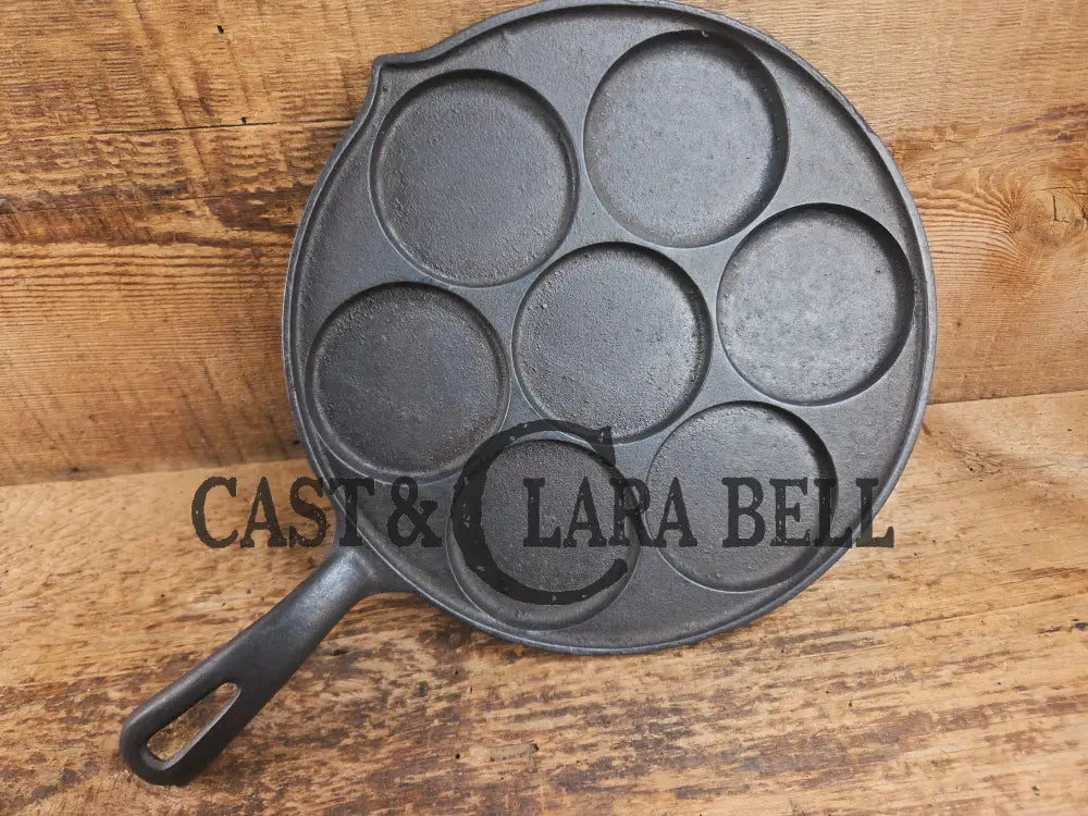 GREAT gift idea! Wagner made Griswold No. 34 Cast Iron Plett Pan with Small Block Logo Skillet