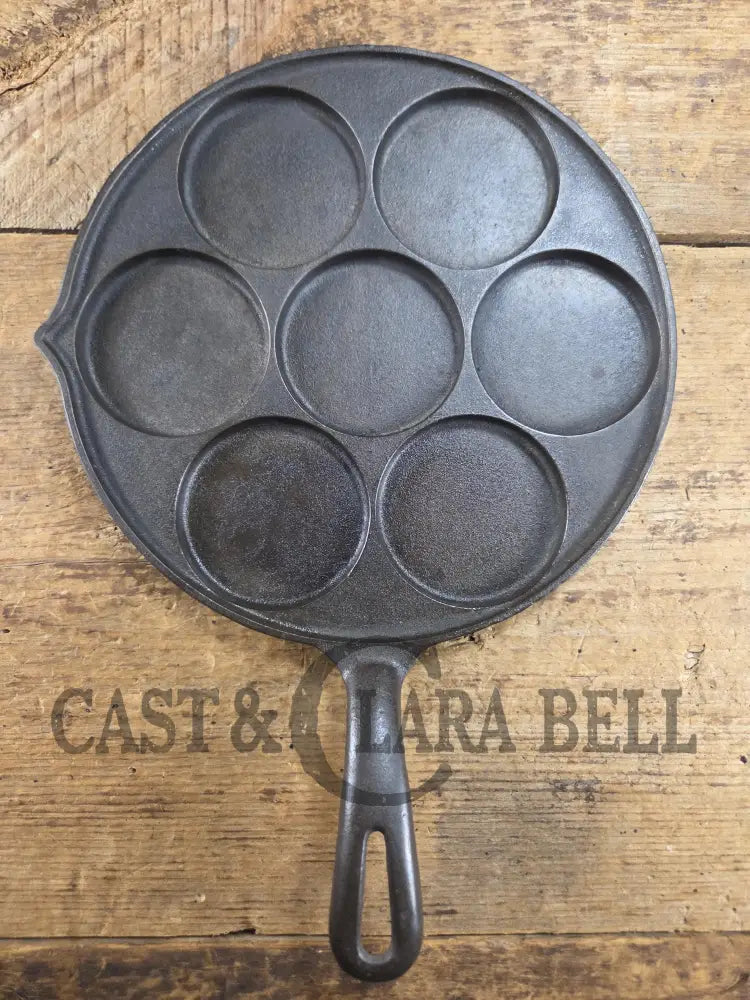 GREAT gift idea! Wagner made Griswold No. 34 Cast Iron Plett Pan with Small Block Logo, Skillet