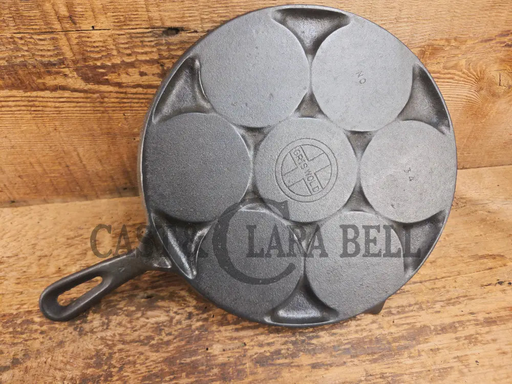 GREAT gift idea! Wagner made Griswold No. 34 Cast Iron Plett Pan with Small Block Logo Skillet