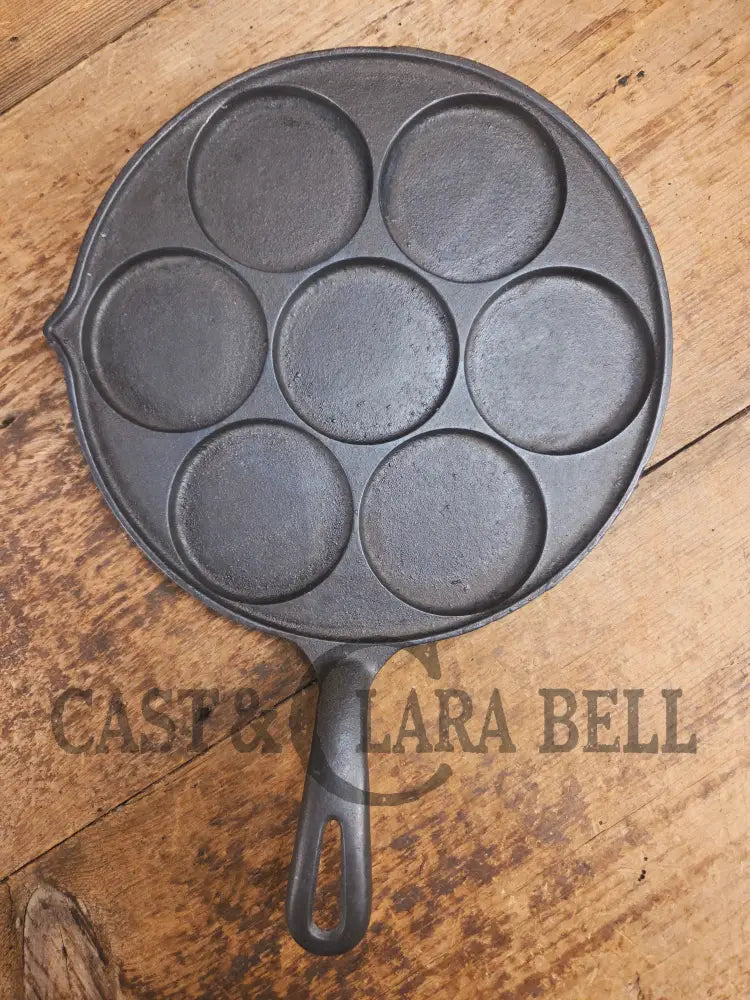 GREAT gift idea! Wagner made Griswold No. 34 Cast Iron Plett Pan with Small Block Logo Skillet