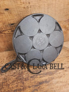 GREAT gift idea! Wagner made Griswold No. 34 Cast Iron Plett Pan with Small Block Logo Skillet