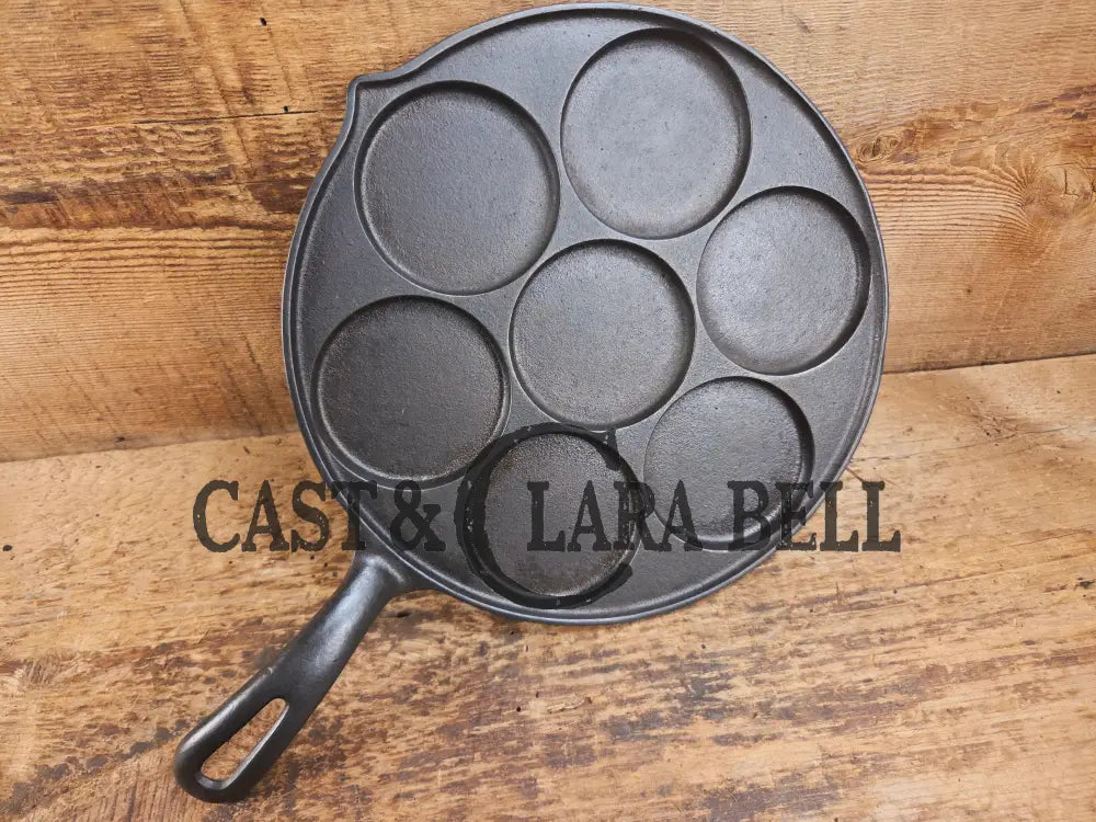 GREAT gift idea! Wagner made Griswold No. 34 Cast Iron Plett Pan with Small Block Logo Skillet