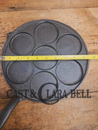 GREAT gift idea! Wagner made Griswold No. 34 Cast Iron Plett Pan with Small Block Logo Skillet