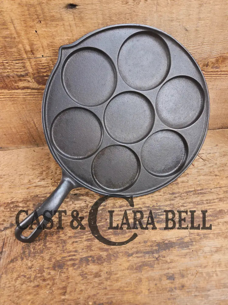 GREAT gift idea! Wagner made Griswold No. 34 Cast Iron Plett Pan with Small Block Logo Skillet