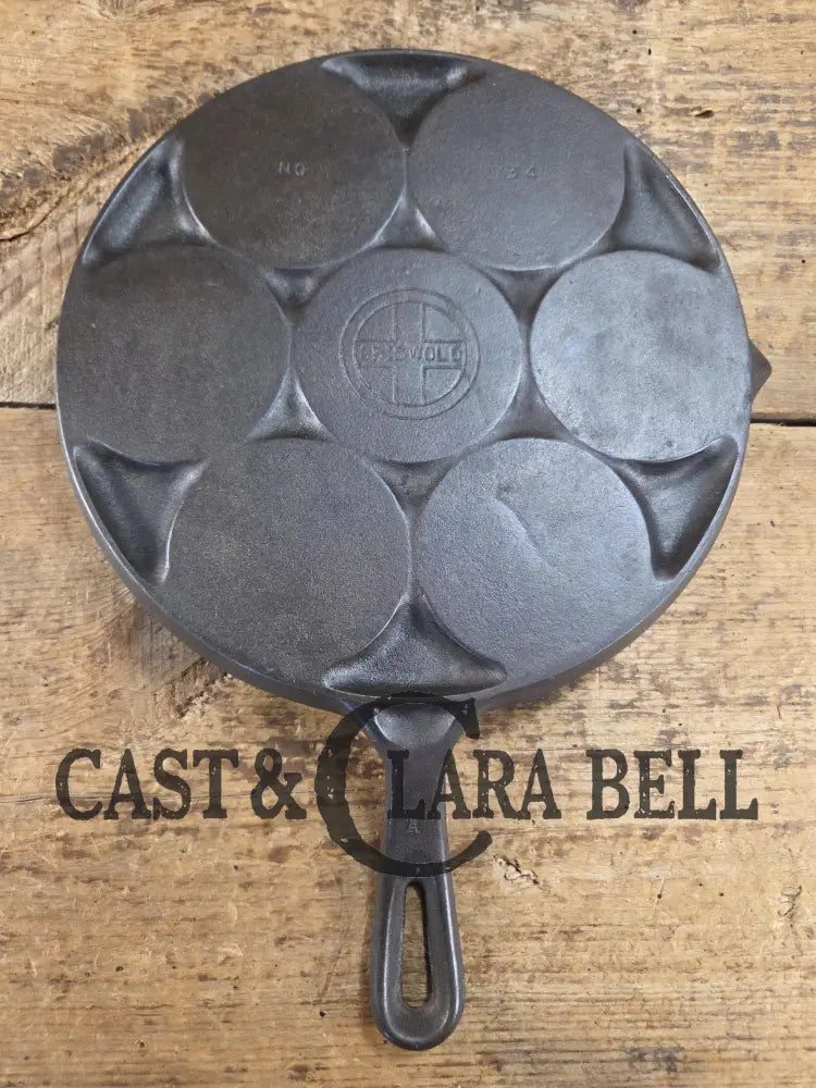 GREAT gift idea! Wagner made Griswold No. 34 Cast Iron Plett Pan with Small Block Logo, Skillet
