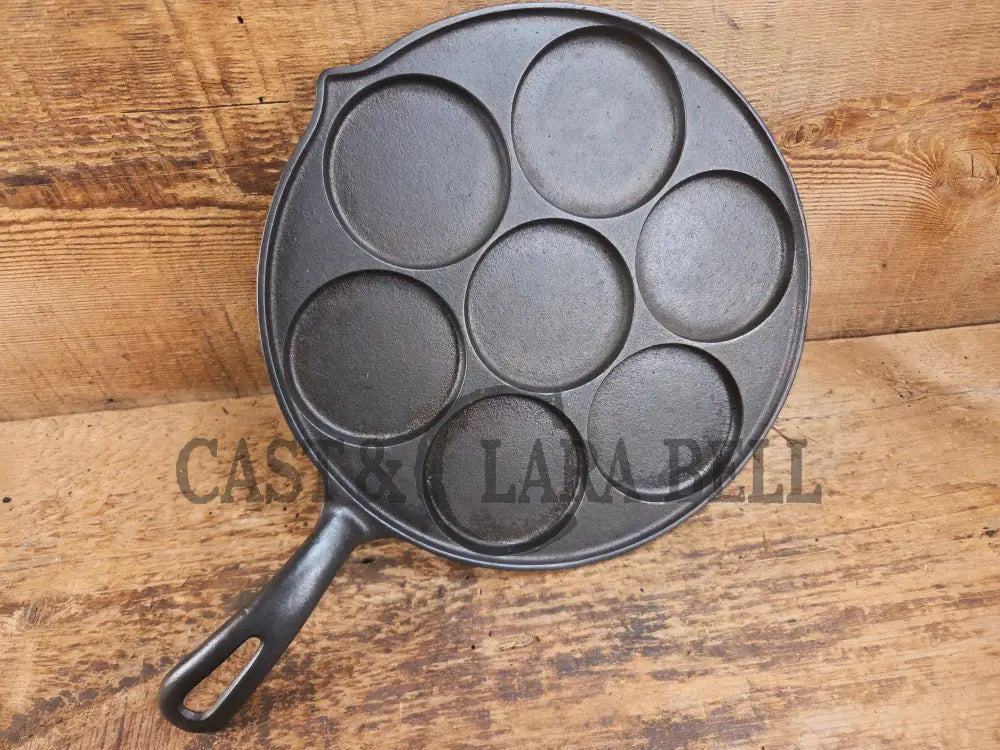 GREAT gift idea! Wagner made Griswold No. 34 Cast Iron Plett Pan with Small Block Logo Skillet
