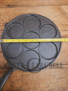 GREAT gift idea! Wagner made Griswold No. 34 Cast Iron Plett Pan with Small Block Logo Skillet