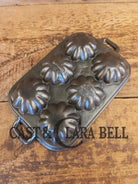 Great gift! Pre 1900’s closed frame Antique Gate-Marked #10 Turks Head Pan - Bakeware