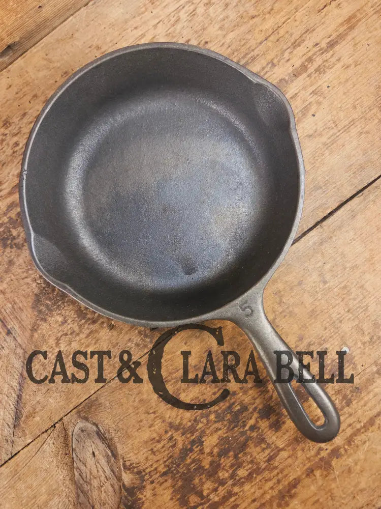 Great gift! Unmarked Wagner #5 Cast Iron Skillet 8 Inches Great Saute pan Skillet