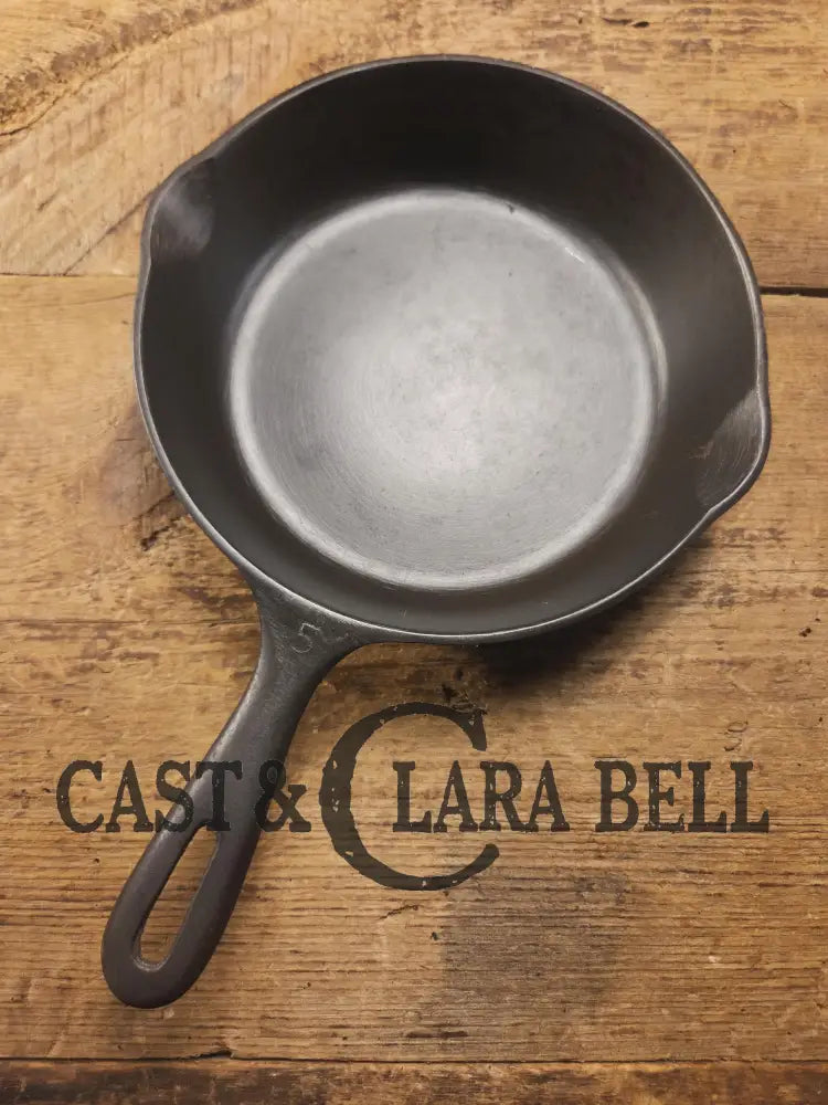 Great gift! Wagner #5 Cast Iron Skillet 8 Inches Great Saute pan or starter pan! Skillet