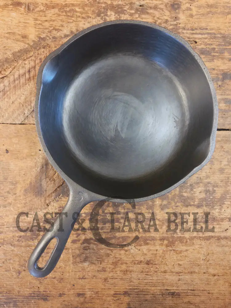Great gift! Wagner #5 Cast Iron Skillet 8 Inches Great Saute pan or starter pan - Skillet