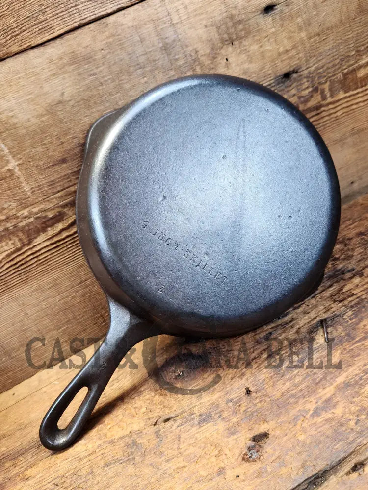 Great Gift! 1930’S Wagner Unmarked #6 Cast Iron Sautee Skillet. Skillet