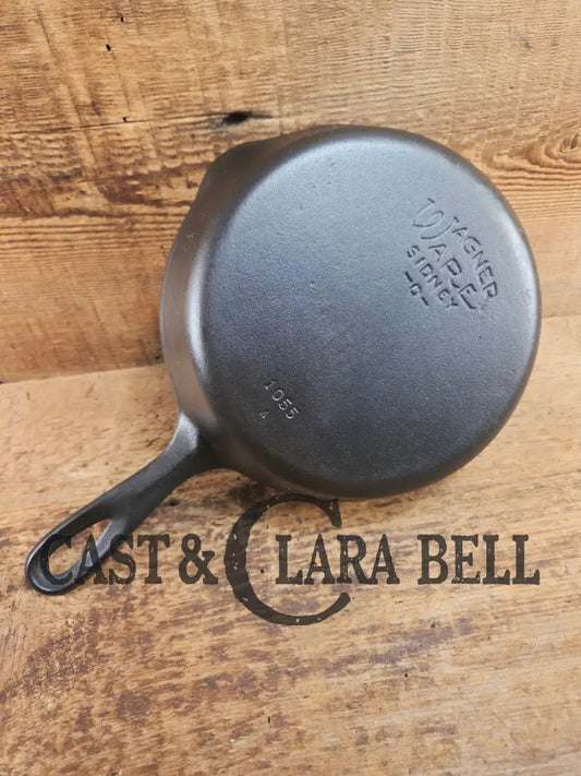 Great Saute pan! 1930’s Wagner #5 Skillet with Stylized Logo 1055 A. Awesome everyday skillet! Skillet