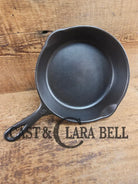 Great Saute pan! 1930’s Wagner #5 Skillet with Stylized Logo 1055 A. Awesome everyday skillet! Skillet