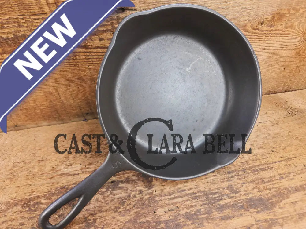 Great Saute pan! 1930’s Wagner #5 Skillet with Stylized Logo 1055 E. Awesome everyday skillet Skillet