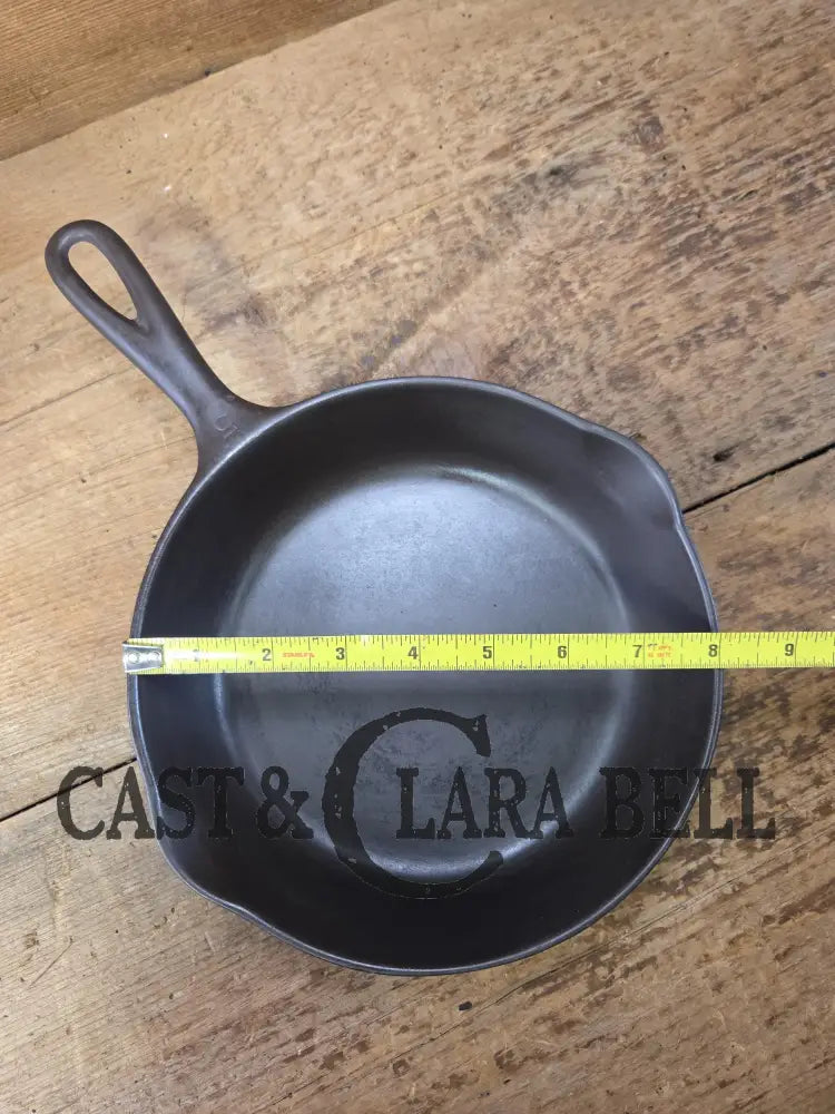 Great Saute pan! 1930’s Wagner #5 Skillet with Stylized Logo 1055 H. Awesome everyday skillet!
