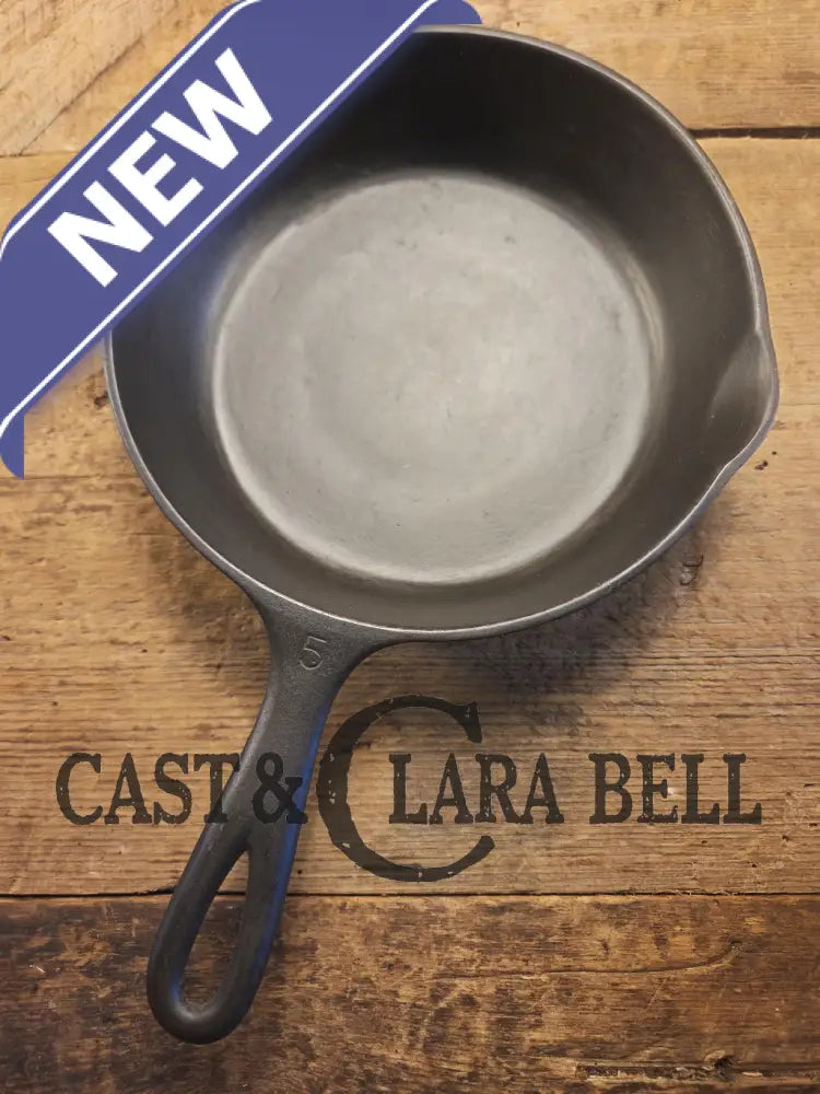 Great Saute pan! 1930’s Wagner #5 Skillet with Stylized Logo 1055 H. Awesome everyday skillet! Skillet