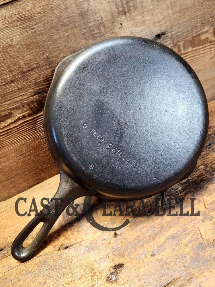 Great Saute Pan! 1930’S Wagner Unmarked #6 Cast Iron Saute Skillet. Skillet