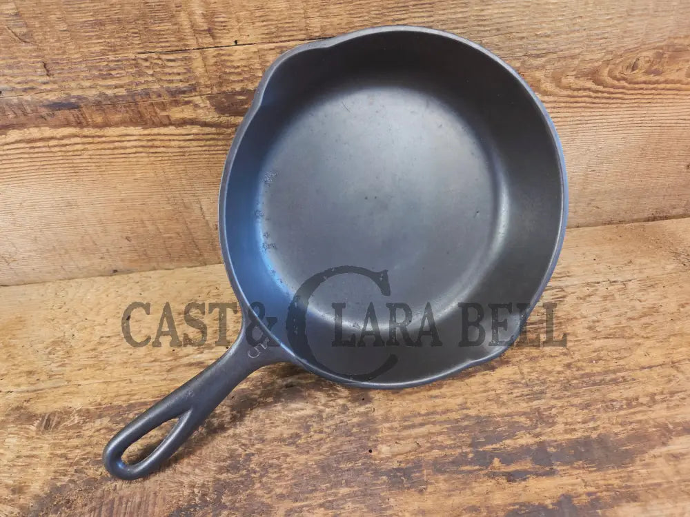 Great Saute pan! 1930’s Wagner #5 Skillet with Stylized Logo 1055 E. Awesome everyday skillet! - Skillet