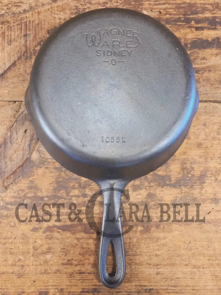 Great Saute pan! 1930’s Wagner #5 Skillet with Stylized Logo 1055 E. Awesome everyday skillet! - Skillet