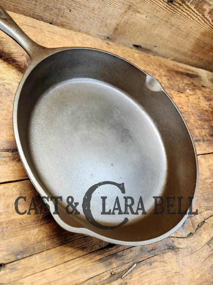 Great Saute Skillet. 1930’S Lodge #7 Cast Iron Skillet With 3 Notch Heat Ring. Raised Blob Makers