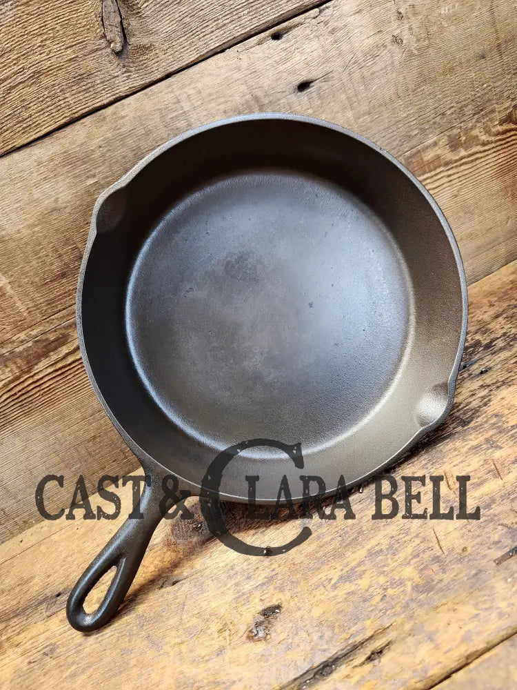 Great Saute Skillet. 1930’S Lodge #7 Cast Iron Skillet With 3 Notch Heat Ring. Raised Blob Makers