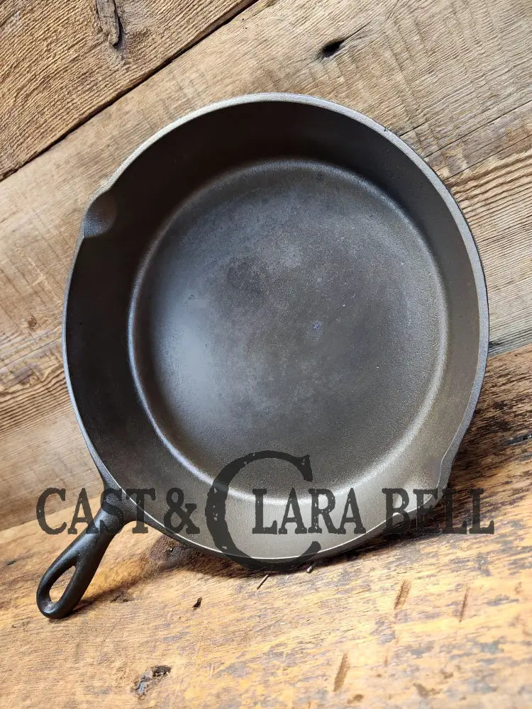 Great Saute Skillet. 1930’S Lodge #7 Cast Iron Skillet With 3 Notch Heat Ring. Raised Blob Makers