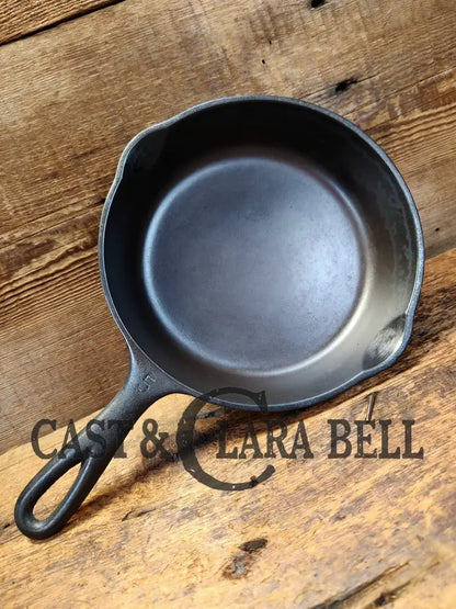 Great Saute Skillet! Wagner Ware #5 Cast Iron Skillet With Stylized Logo And Smooth Bottom 1055 E.