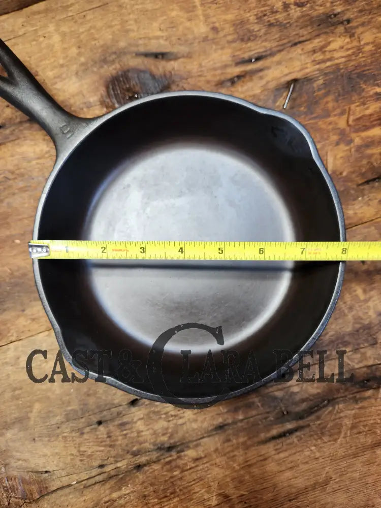 Great Saute Skillet! Wagner Ware #5 Cast Iron Skillet With Stylized Logo And Smooth Bottom 1055 E.