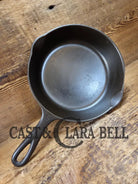 Great saute skillet! Wagner Ware #5 cast iron Skillet with Stylized Logo and Smooth Bottom 1055 E. SC24 Skillet